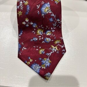 Italianissimo Floral Maroon Tie. EUC